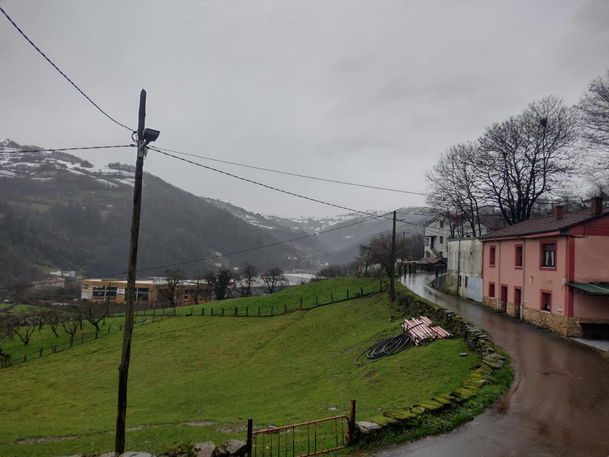 De La Cuenca De Villar San Martin del Rey Aurelio Esterno foto